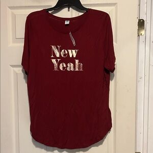 Old Navy Short Sleeve Graphic “New Yeah” T-Shirt with Rounded Hem Size Large